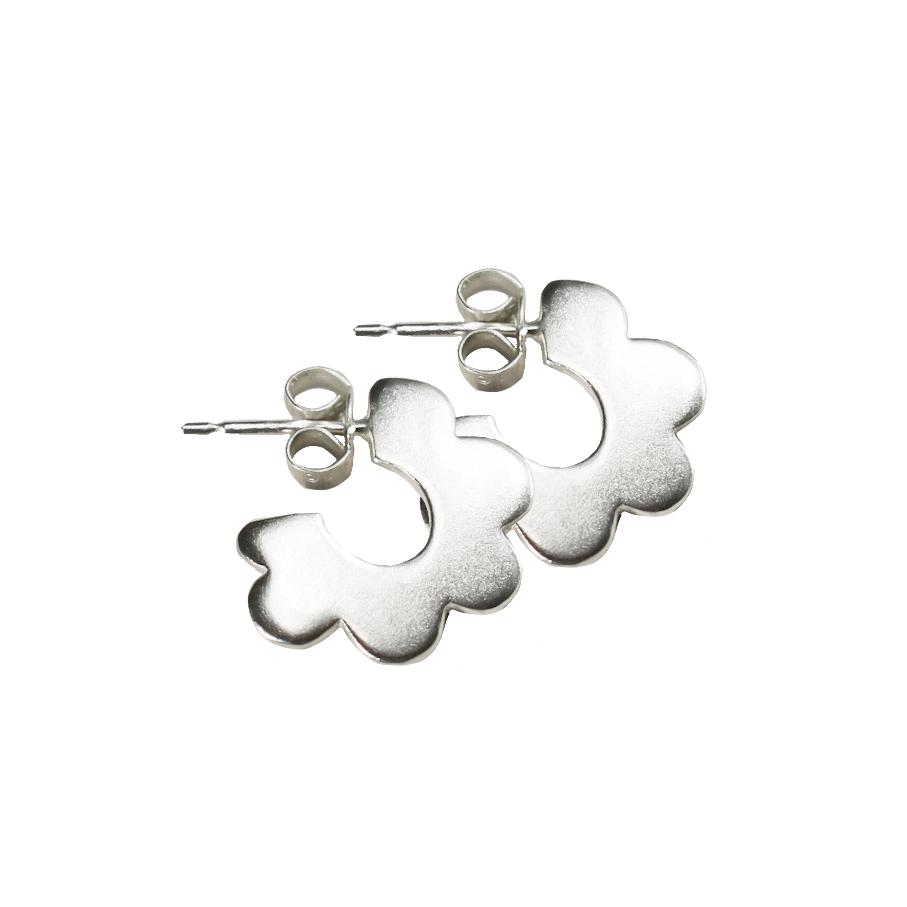 small recycled silver hoops with flowery scalloped edges