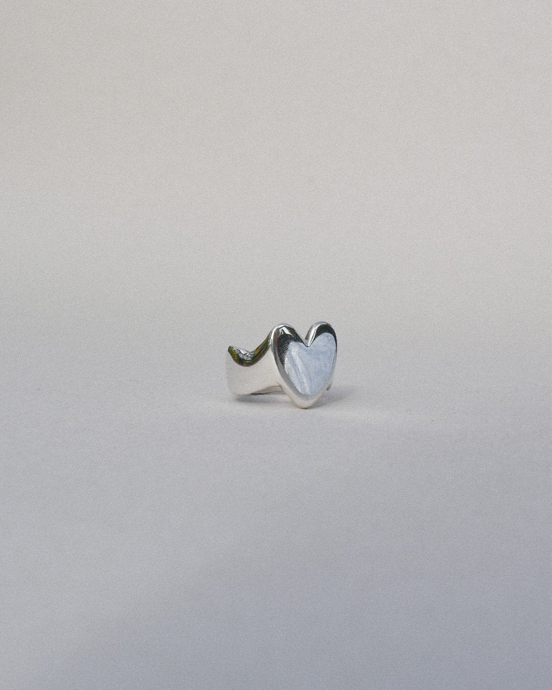 Ready-to-Ship | Wobbly Heart Ring