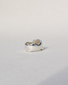 Ready-to-Ship | Wave Signet Ring